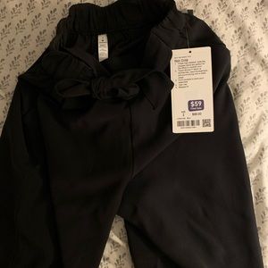 Size 2 Black Lulu Lemon Noir Pants